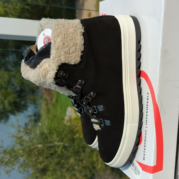 Blondo Shylo suede hiking/sneaker boots 6.5 - Picture 6 of 9